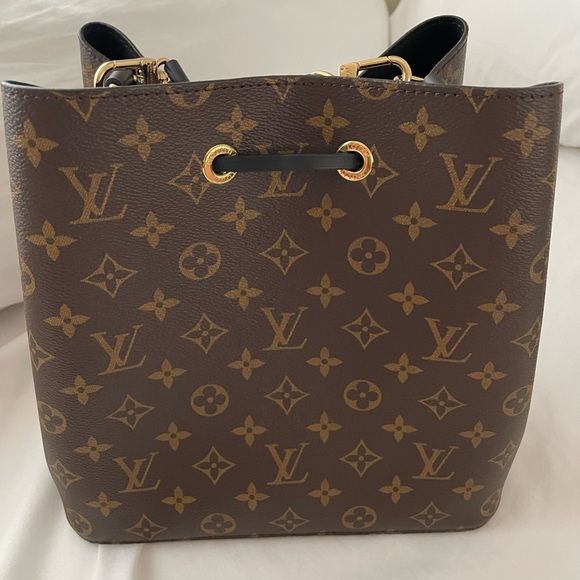 Louis Vuitton Neo Noe Mm in excellent condition. Good as new. - Picture 3 of 14